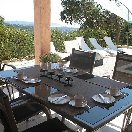 Ferienhaus Cap Lardier Дом отдыха Ла Круа-Вальме